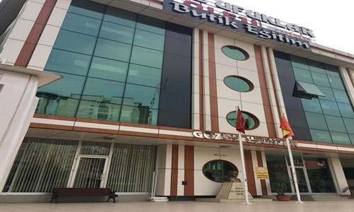 Ataşehir Gözde Ufuklar Anadolu Lisesi
